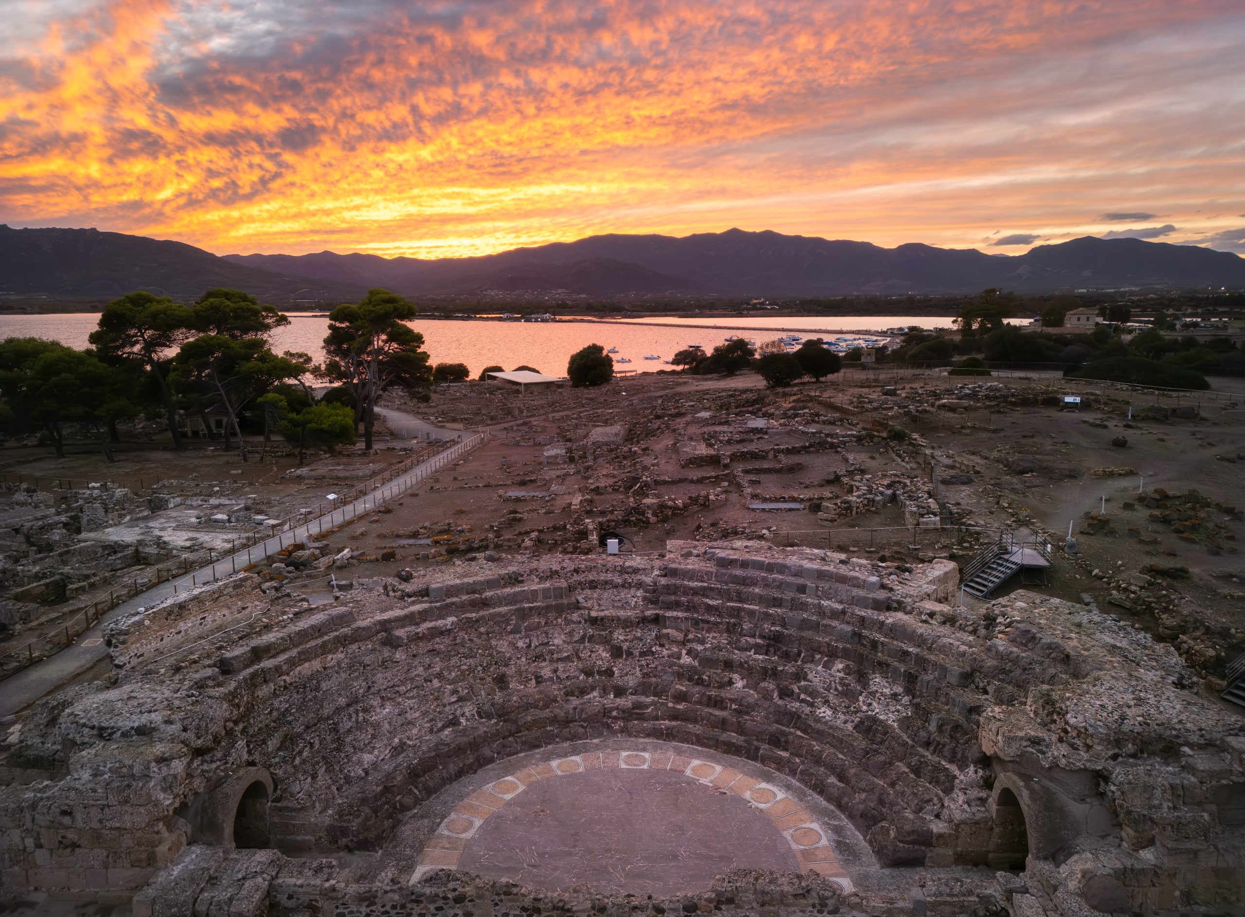 Pula monumento 1 Nora