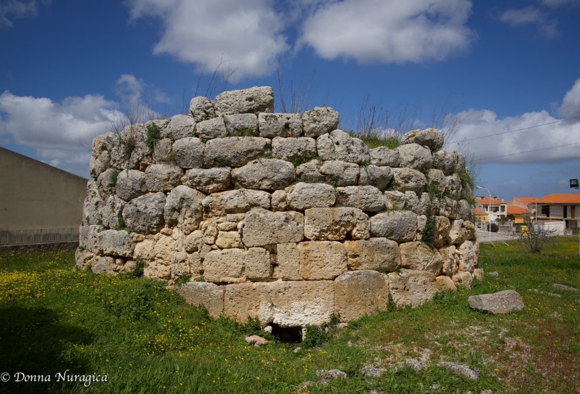Ossi monumento 2 nuraghe Sa Mandra 'e Sa Giua