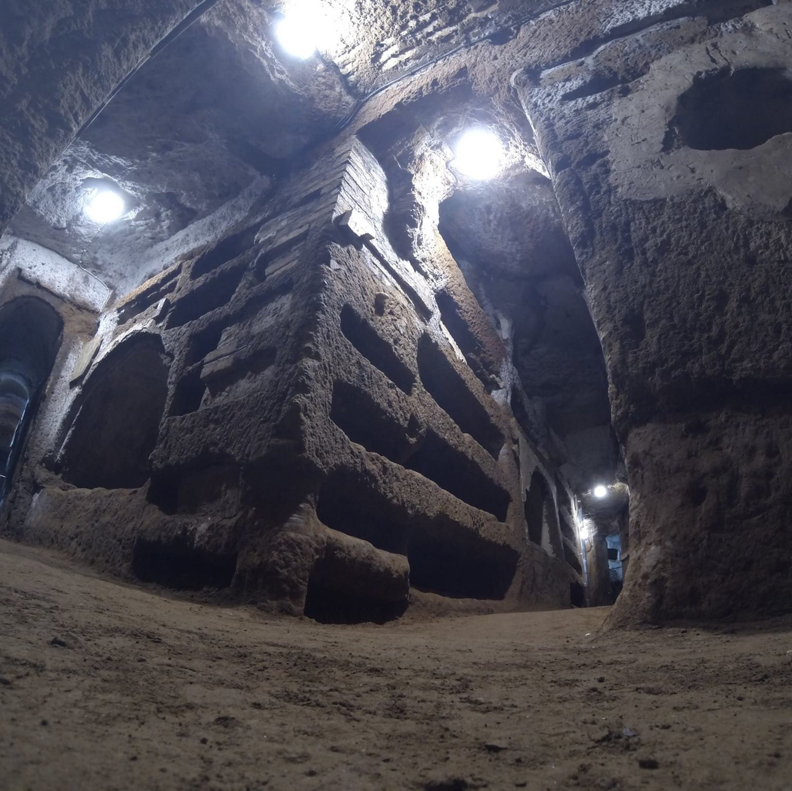 Roma Catacombe Santi Marcellino e Pietro 2